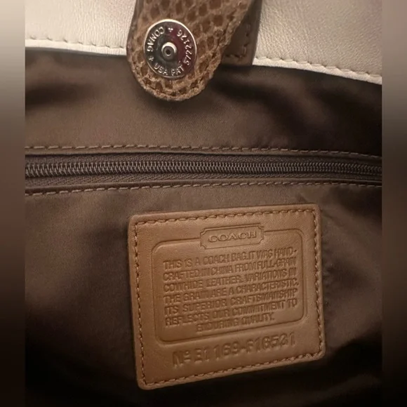 Coach Penelope Cream Leather Turnlock Tote Brown Trim - Picture 8 of 10